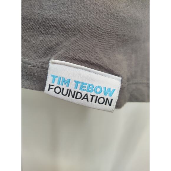 Tim Tebow t-shirt bundle lot faith hope love family football tee v-neck small - Picture 12 of 13